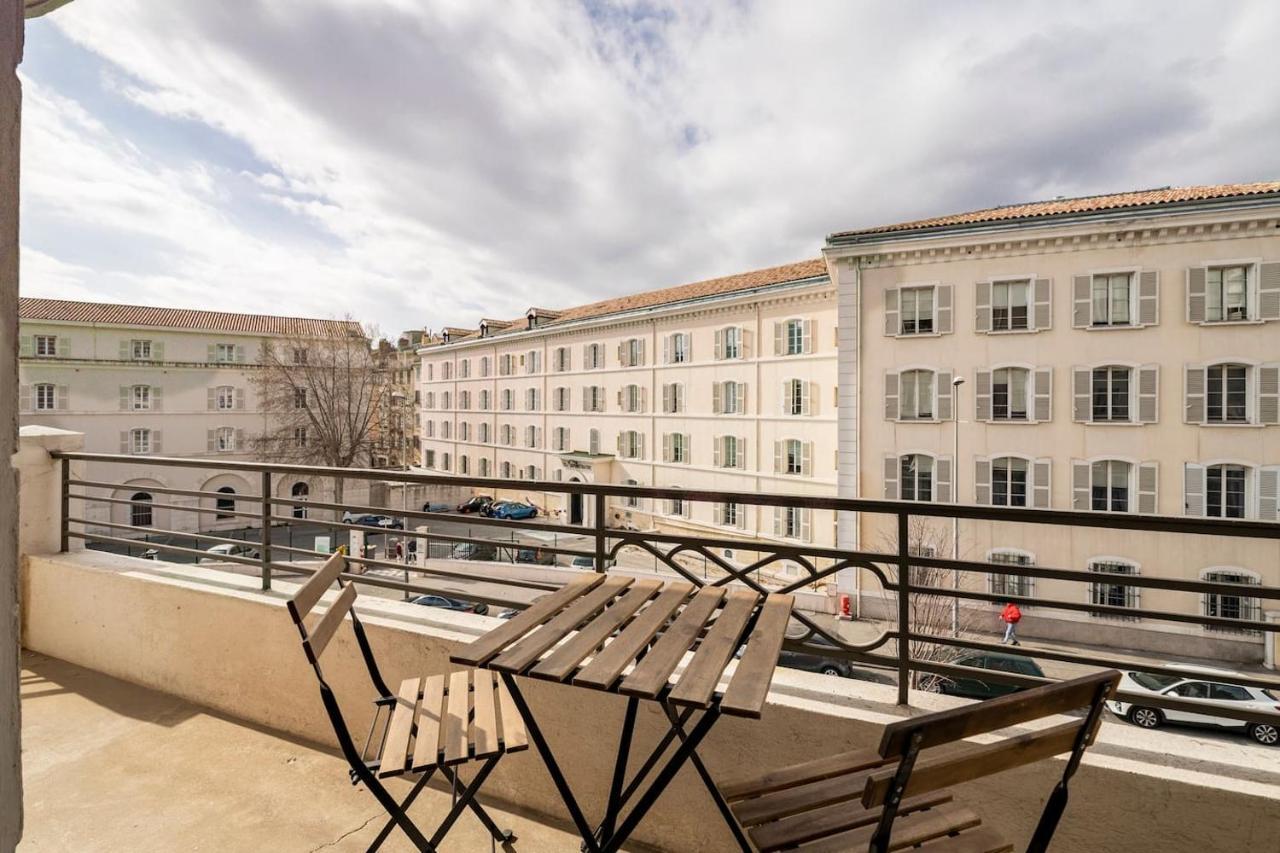 Les Lofts De Saint Clair Un Balcon A Loft 4ch Clim 8 Pax Max Toulon